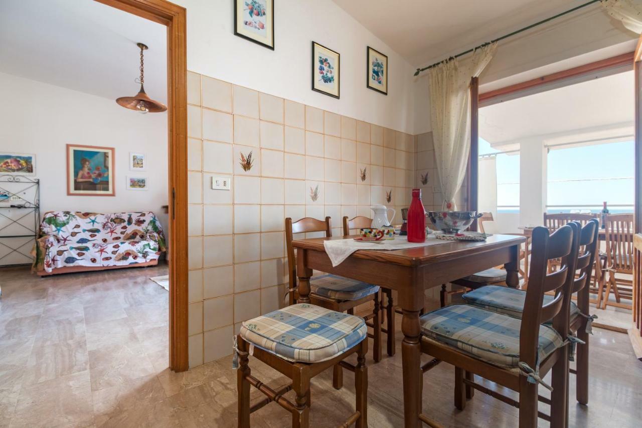 White Rose Suite Apartment Cala Gonone Kültér fotó