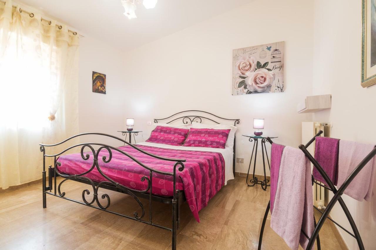 White Rose Suite Apartment Cala Gonone Kültér fotó